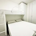 Flat With Pool Access דירה ביביונה