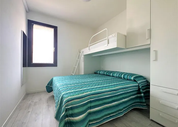 Διαμέρισμα Flat With Pool Access