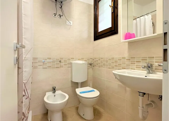 Διαμέρισμα Flat With Pool Access *