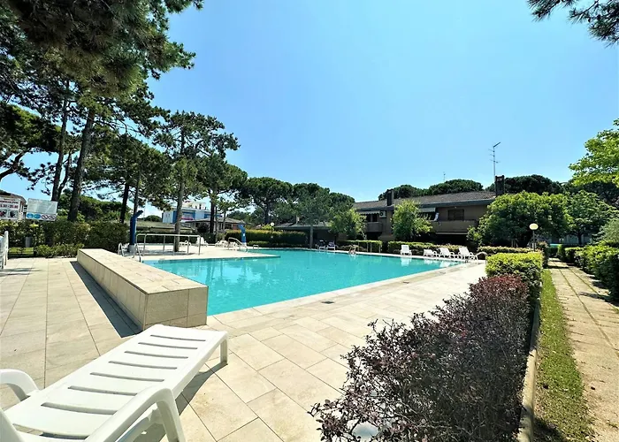 Flat With Pool Access Διαμέρισμα Μπιμπιόνε
